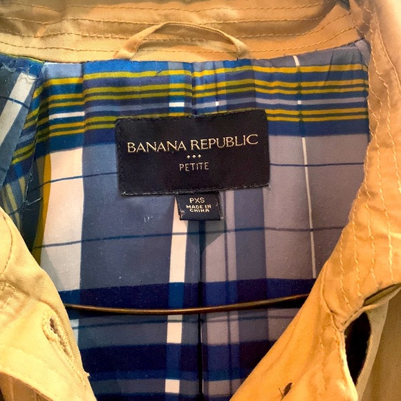 Light weight fall jacket - Picture 2 of 3